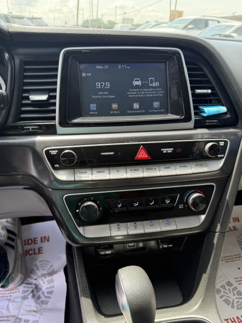 2018 HYUNDAI SONATA SE Grand Prairie TX