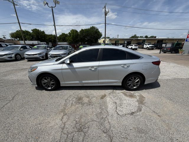 2018 HYUNDAI SONATA SE