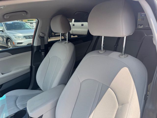 2018 HYUNDAI SONATA SE Grand Prairie TX