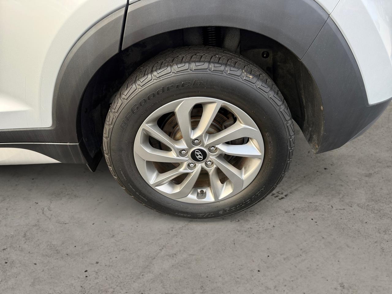 2018 HYUNDAI TUCSON BASE; SPORT; Kansas City MO