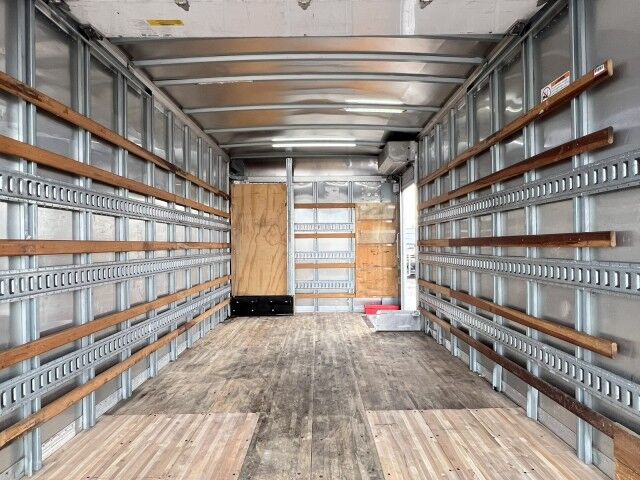 2018 Hino 195 18' Dry Box Truck Miami FL