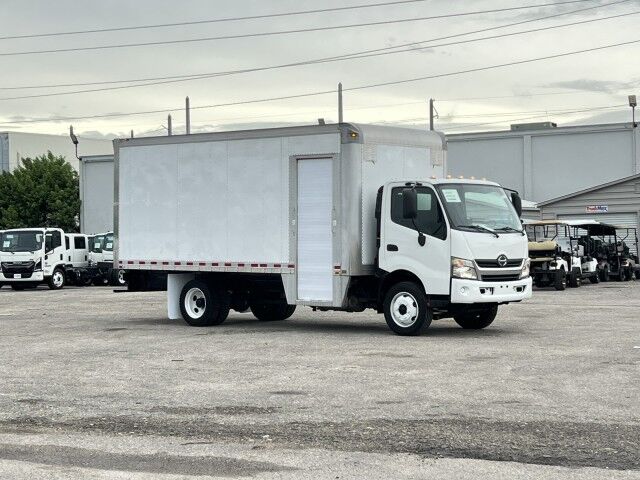 2018 Hino 195 18' Dry Box Truck