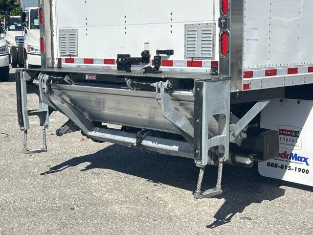 2018 Hino 195 18&apos; Dry Box Truck with 1,500 lb. Lift Gate Miami FL