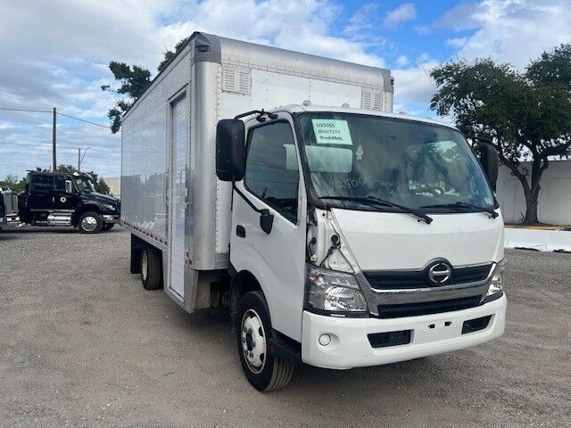 2018 Hino 195 Morgan 18' Box Truck Tampa FL