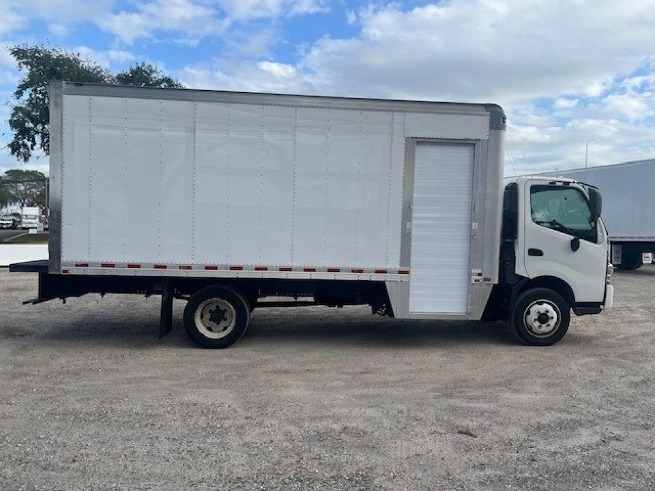 2018 Hino 195 Morgan 18' Dry Box Truck Tampa FL
