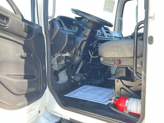 2018 Hino 268A 26&apos; Dry Box Truck with 2,500 lbs. Lift Gate Miami FL