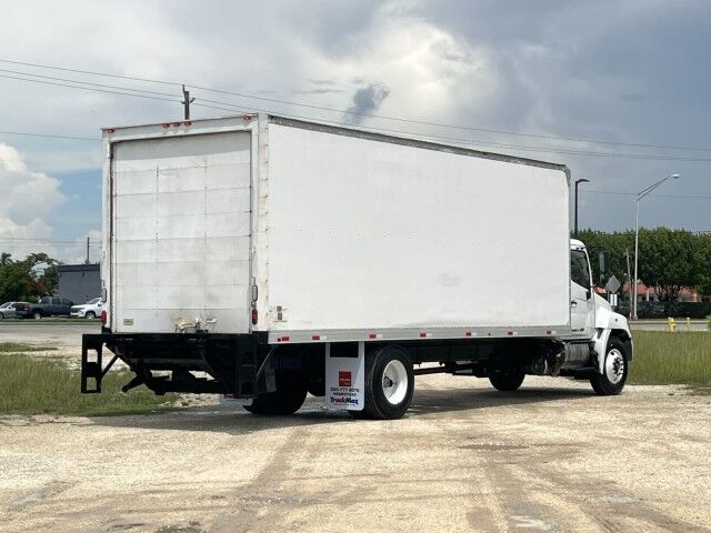2018 Hino 268A 26&apos; Dry Box Truck with 2,500 lbs. Lift Gate Miami FL