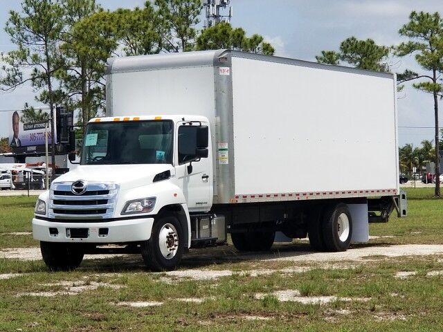 2018 Hino 268A 26&apos; Dry Box Truck with 2,500 lbs. Lift Gate Miami FL