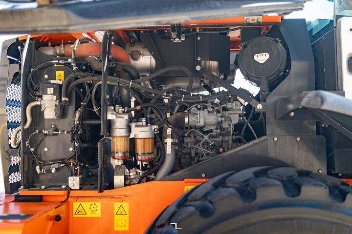 2018 Hitachi ZW 140-5B Wheel Loader Bucket Diesel Red Deer AB