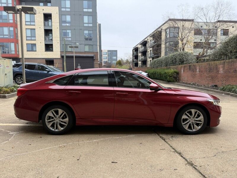 2018 Honda Accord 1.5T LX photo 2