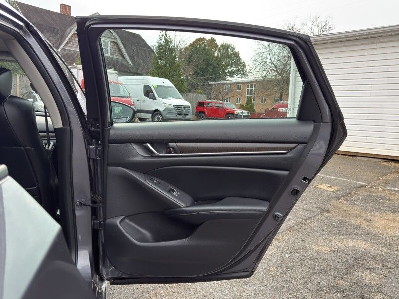 2018 Honda Accord 1.5T Touring FWD Arlington VA