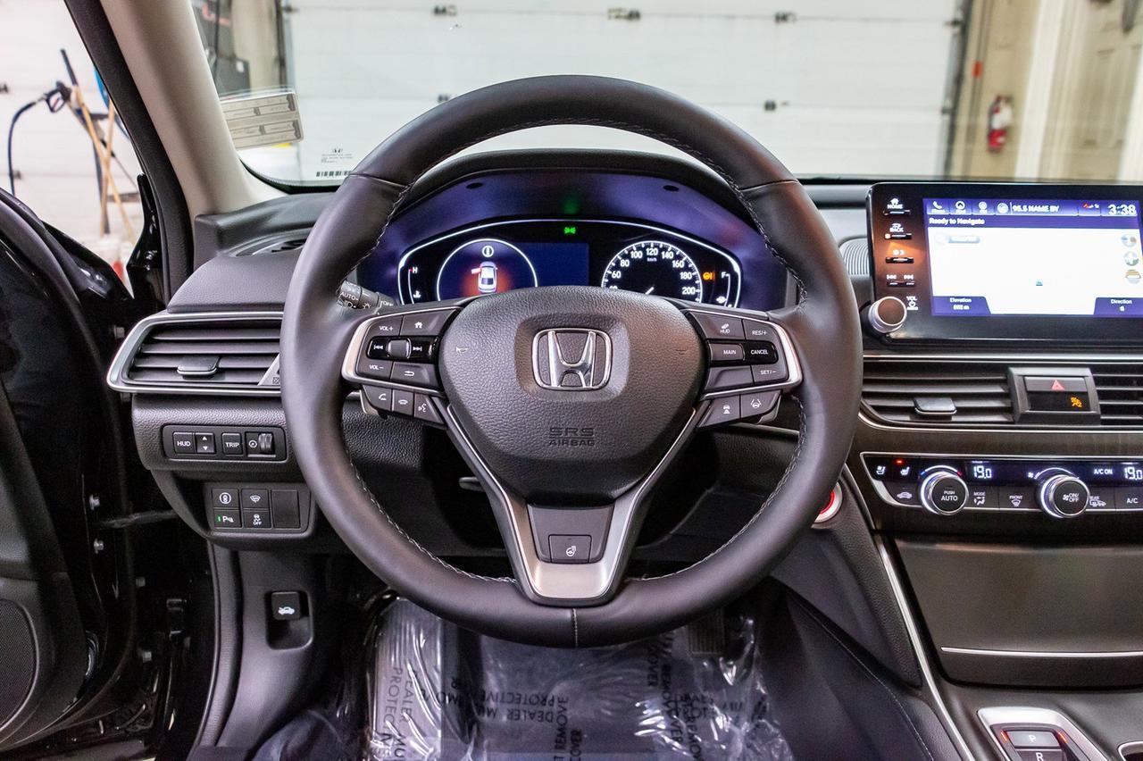2018 Honda Accord Sedan Touring 2.0L Leather Roof Nav Red Deer AB