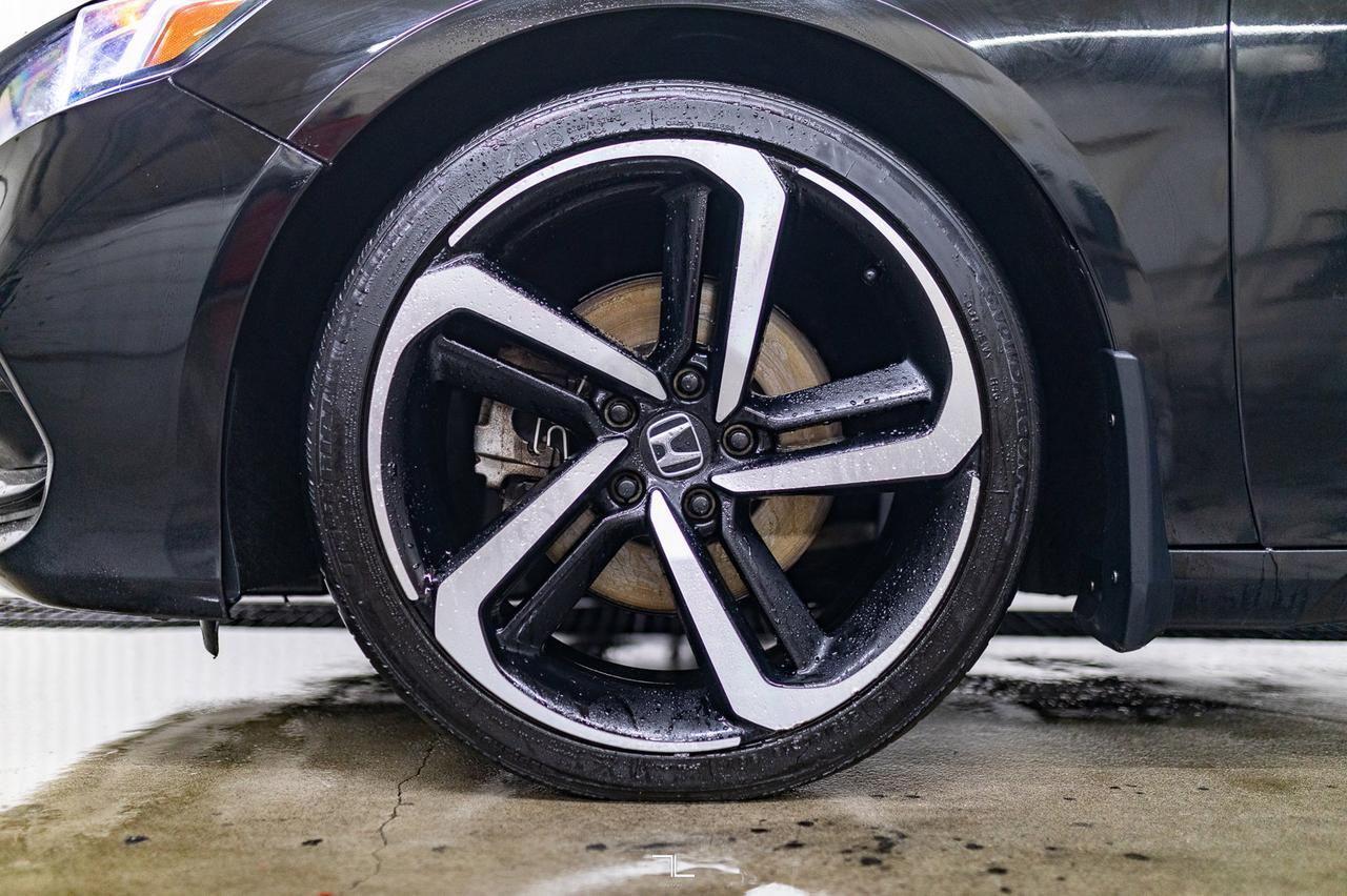 2018 Honda Accord Sport Leather Roof BCam Red Deer AB