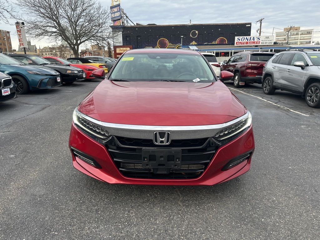 2018 Honda Accord Touring photo 2