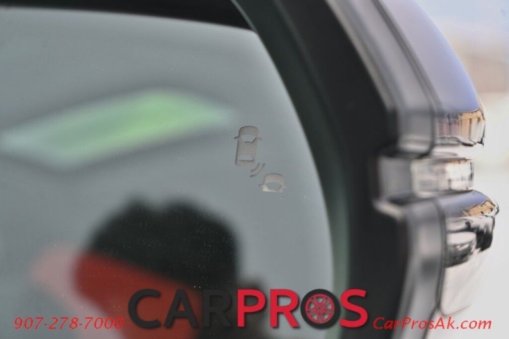 2018 Honda CR-V EX - All Wheel Drive - Power Deriver's Seat - Heated Seats - Bluetooth - Backup Camera - Remote Start - Sunroof - Blind Spot Detection - Aluminum Wheels Anchorage AK