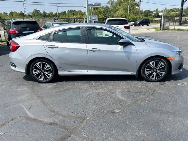 2018 Honda Civic EX-L w/Navigation Sedan 4D Cincinnati OH