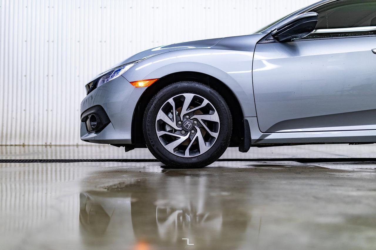 2018 Honda Civic EX Sedan Roof BCam Red Deer AB