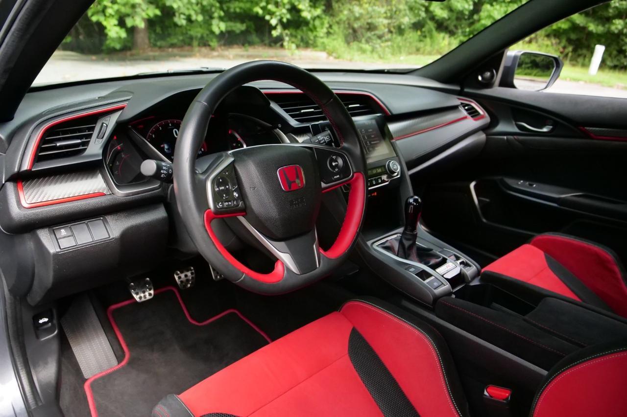 2018 Honda Civic Type R Touring / AWE Exhaust / RAYS Wheels / Turbocharged! Lincolnton NC