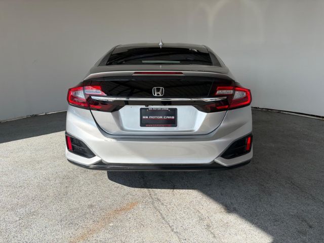 2018 Honda Clarity Touring Plug-In Hybr
