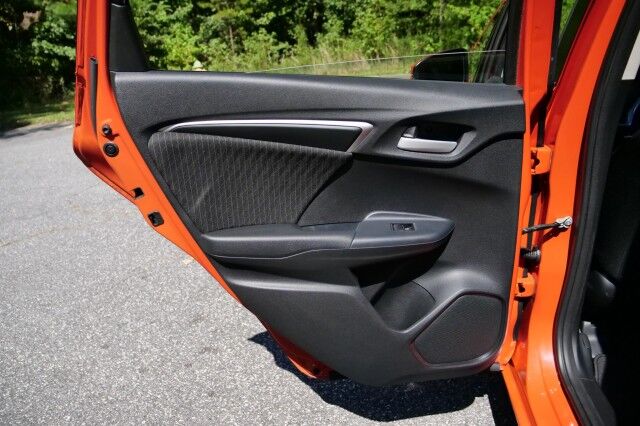 2018 Honda Fit EX / Manual / Sunroof / Lane Keep! High Point NC