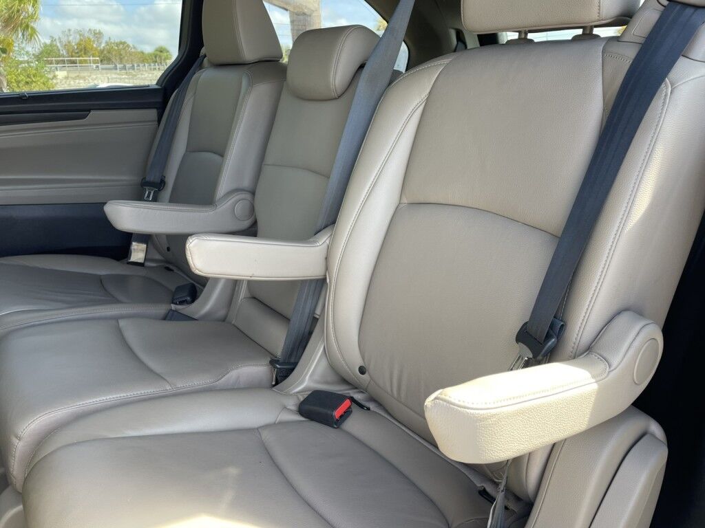 2018 Honda Odyssey EX-L~ODYSSEY~CLEAN CARFAX~ONLINE FINANCE AND SHIPPING AVAILABLE! Sarasota FL