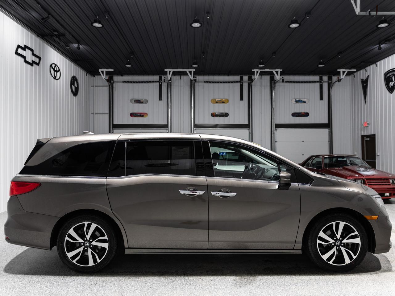 2018 Honda Odyssey Elite 8-Passenger TV-DVD NAV Cranberry PA