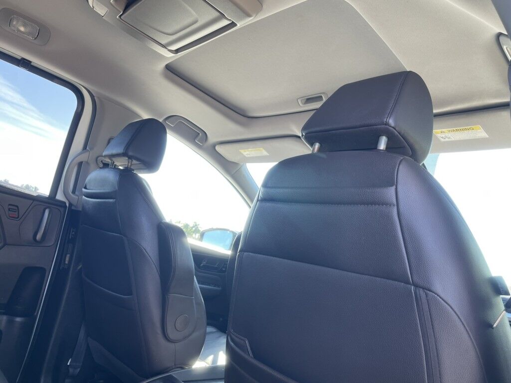 2018 Honda Odyssey Elite~CLEAN CARFAX~1-OWNER~AUTO START/STOP~BLUETOOTH~DRIVER ASSISTANCE PACKAGE~HEATED SEATS~LANE KEEPING ASSIST~NAVIGATION~PREMIUM SOUND~PUSH-BUTTON START~REMOTE ENGINE START~TRAILER HITCH~VIDEO SYSTEM Sarasota FL