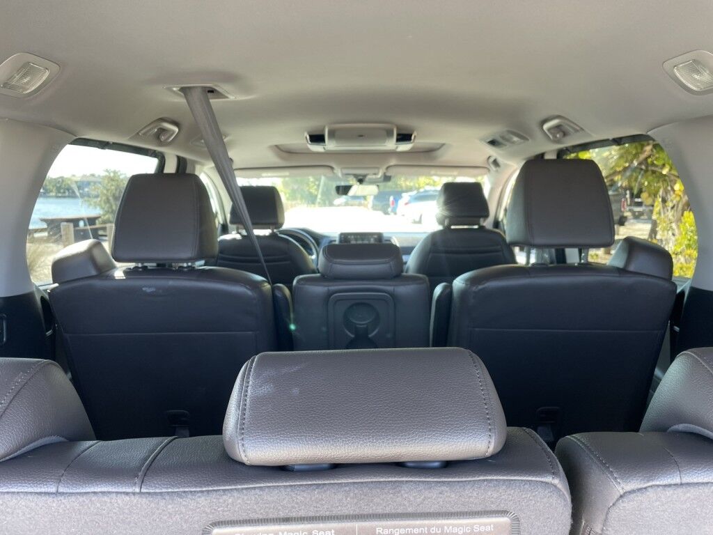 2018 Honda Odyssey Elite~CLEAN CARFAX~1-OWNER~AUTO START/STOP~BLUETOOTH~DRIVER ASSISTANCE PACKAGE~HEATED SEATS~LANE KEEPING ASSIST~NAVIGATION~PREMIUM SOUND~PUSH-BUTTON START~REMOTE ENGINE START~TRAILER HITCH~VIDEO SYSTEM Sarasota FL