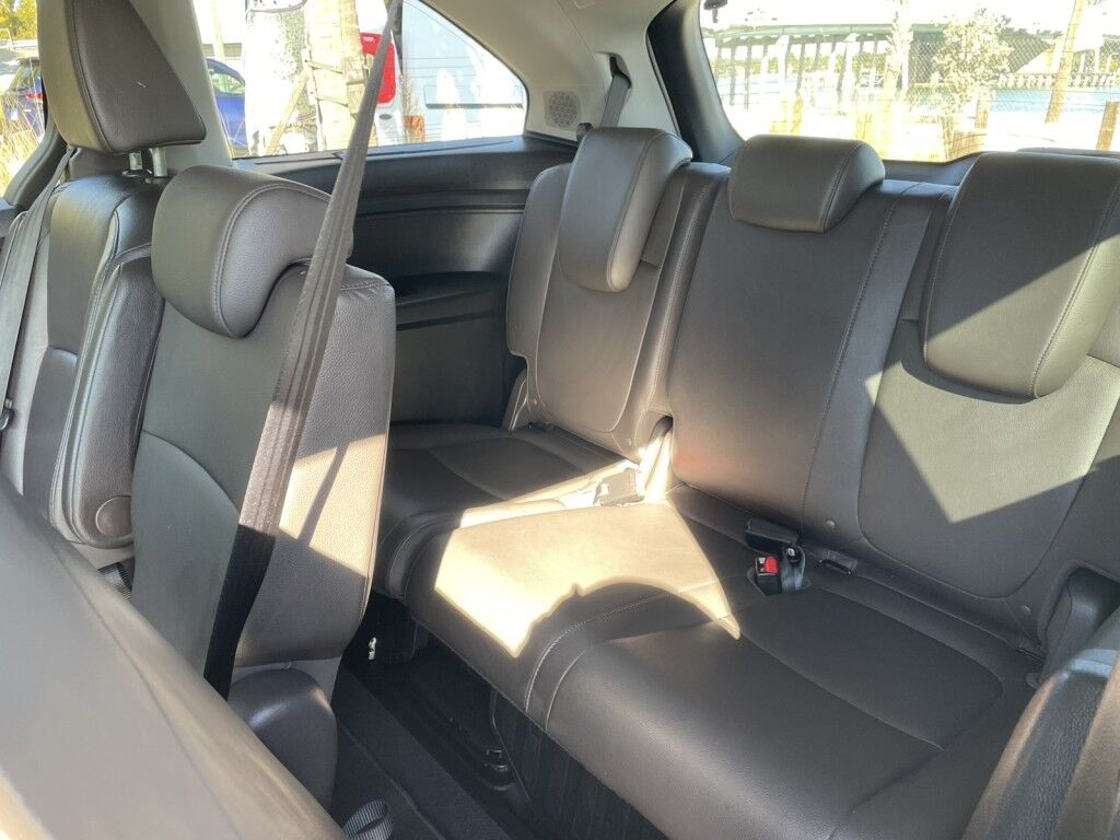 2018 Honda Odyssey Elite~CLEAN CARFAX~1-OWNER~AUTO START/STOP~BLUETOOTH~DRIVER ASSISTANCE PACKAGE~HEATED SEATS~LANE KEEPING ASSIST~NAVIGATION~PREMIUM SOUND~PUSH-BUTTON START~REMOTE ENGINE START~TRAILER HITCH~VIDEO SYSTEM Sarasota FL