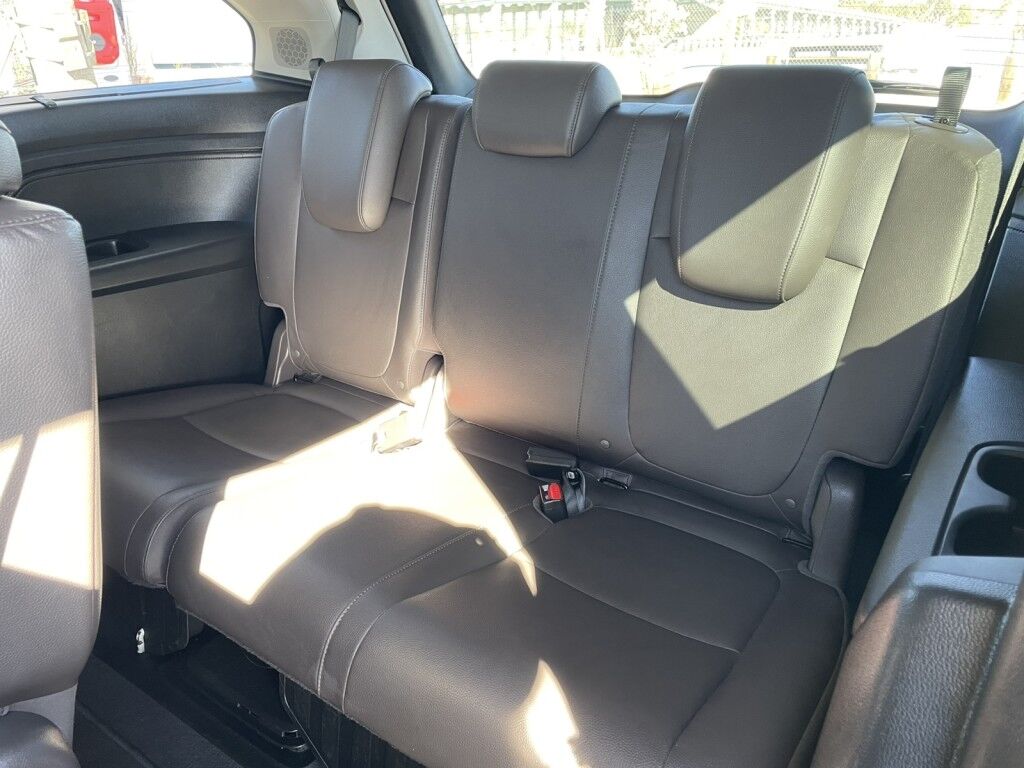 2018 Honda Odyssey Elite~CLEAN CARFAX~1-OWNER~AUTO START/STOP~BLUETOOTH~DRIVER ASSISTANCE PACKAGE~HEATED SEATS~LANE KEEPING ASSIST~NAVIGATION~PREMIUM SOUND~PUSH-BUTTON START~REMOTE ENGINE START~TRAILER HITCH~VIDEO SYSTEM Sarasota FL