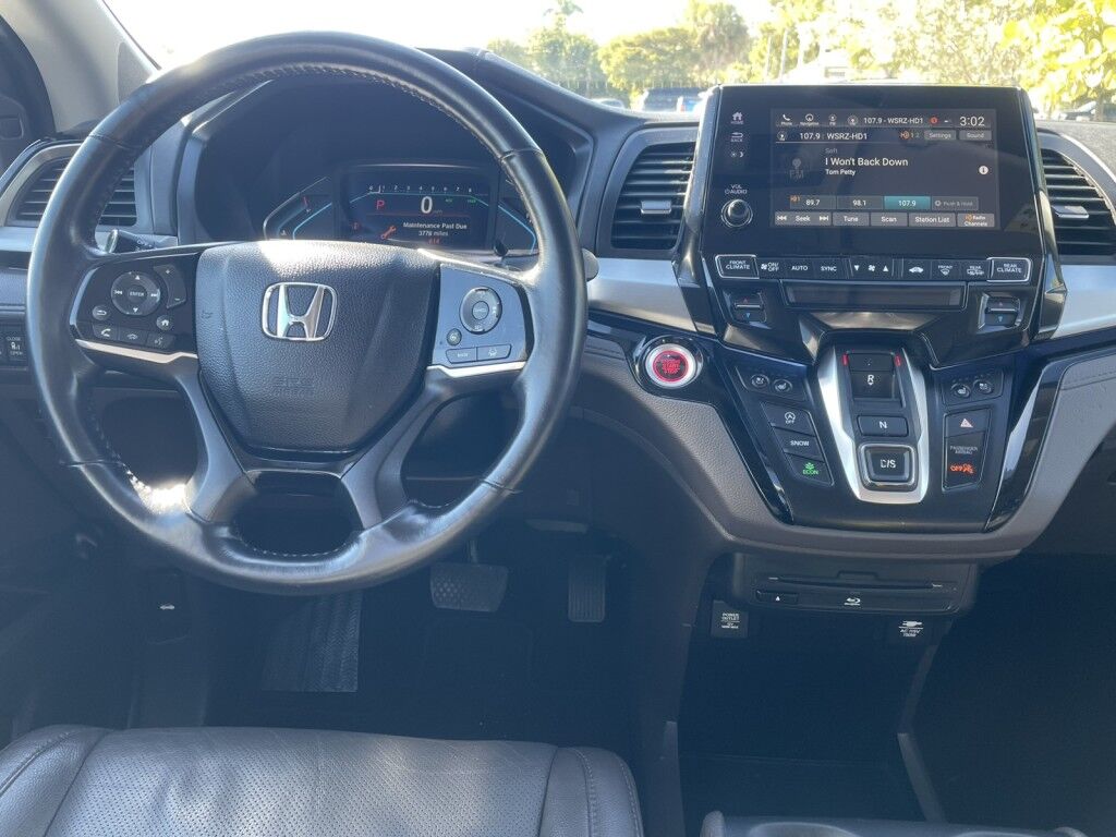 2018 Honda Odyssey Elite~CLEAN CARFAX~1-OWNER~AUTO START/STOP~BLUETOOTH~DRIVER ASSISTANCE PACKAGE~HEATED SEATS~LANE KEEPING ASSIST~NAVIGATION~PREMIUM SOUND~PUSH-BUTTON START~REMOTE ENGINE START~TRAILER HITCH~VIDEO SYSTEM Sarasota FL