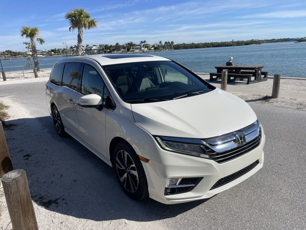 2018 Honda Odyssey Elite~CLEAN CARFAX~1-OWNER~AUTO START/STOP~BLUETOOTH~DRIVER ASSISTANCE PACKAGE~HEATED SEATS~LANE KEEPING ASSIST~NAVIGATION~PREMIUM SOUND~PUSH-BUTTON START~REMOTE ENGINE START~TRAILER HITCH~VIDEO SYSTEM Sarasota FL