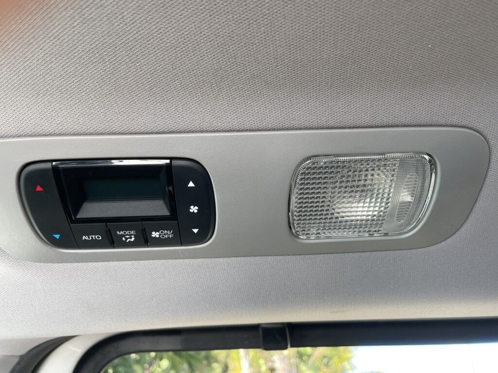 2018 Honda Odyssey Elite~CLEAN CARFAX~1-OWNER~AUTO START/STOP~BLUETOOTH~DRIVER ASSISTANCE PACKAGE~HEATED SEATS~LANE KEEPING ASSIST~NAVIGATION~PREMIUM SOUND~PUSH-BUTTON START~REMOTE ENGINE START~TRAILER HITCH~VIDEO SYSTEM Sarasota FL