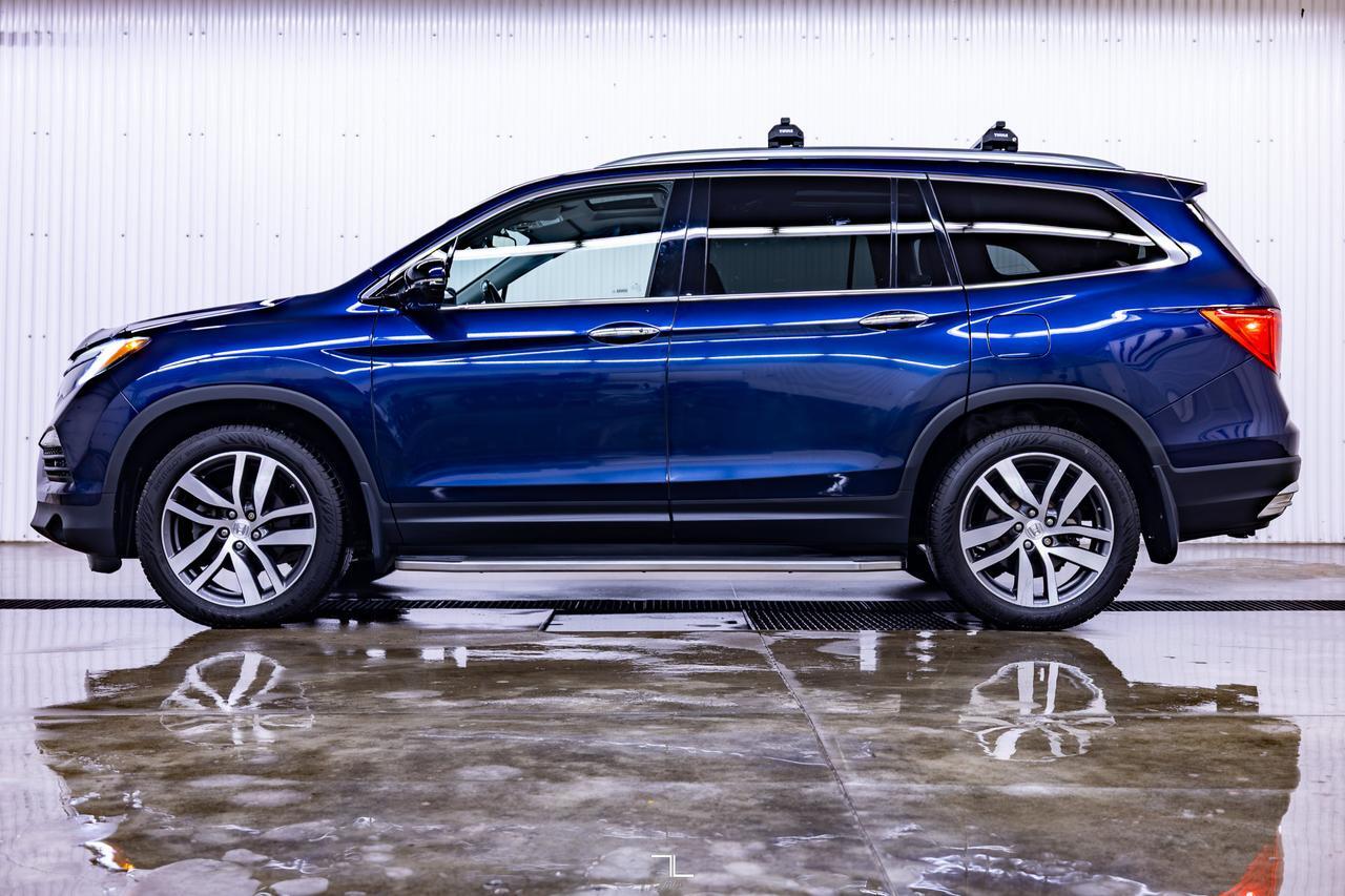 2018 Honda Pilot AWD Touring Leather Roof Nav BCam Red Deer AB