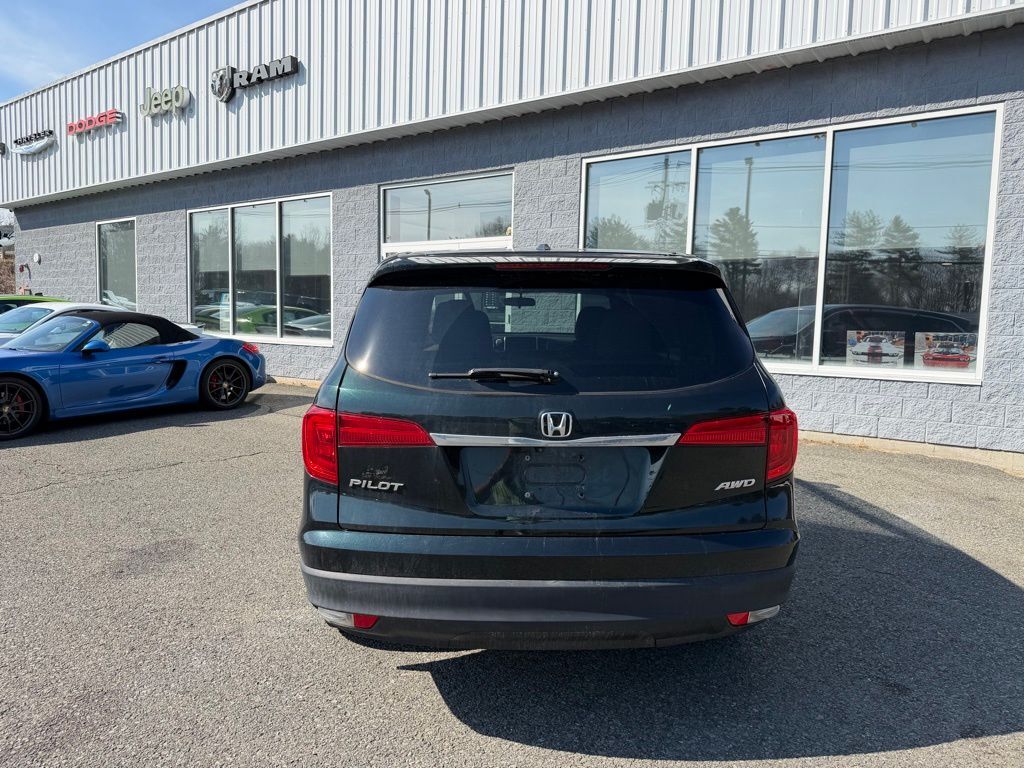 2018 Honda Pilot EX Orange MA