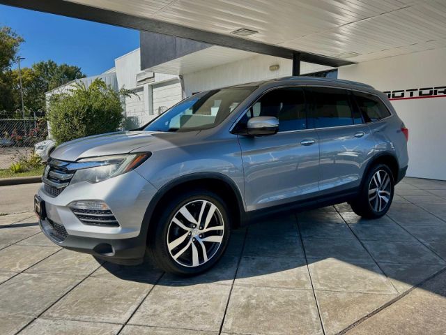 2018 Honda Pilot Elite 4WD 162,737 mi.