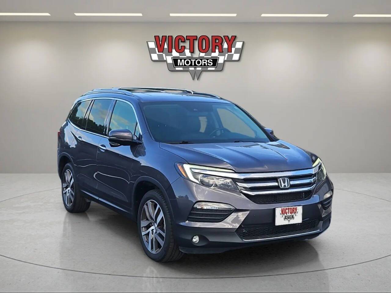 Used 2018 Honda Pilot Touring AWD 4dr SUV in Lake Orion MI