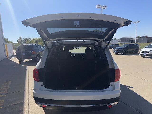 2018 Honda Pilot Touring West Burlington IA