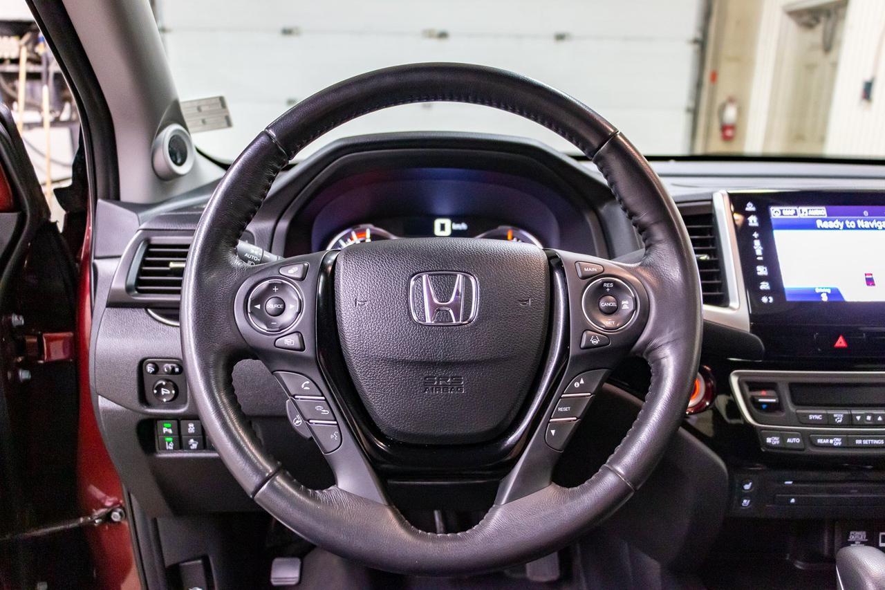 2018 Honda Ridgeline 4x4 Crew Cab Touring Leather Roof Nav Red Deer AB