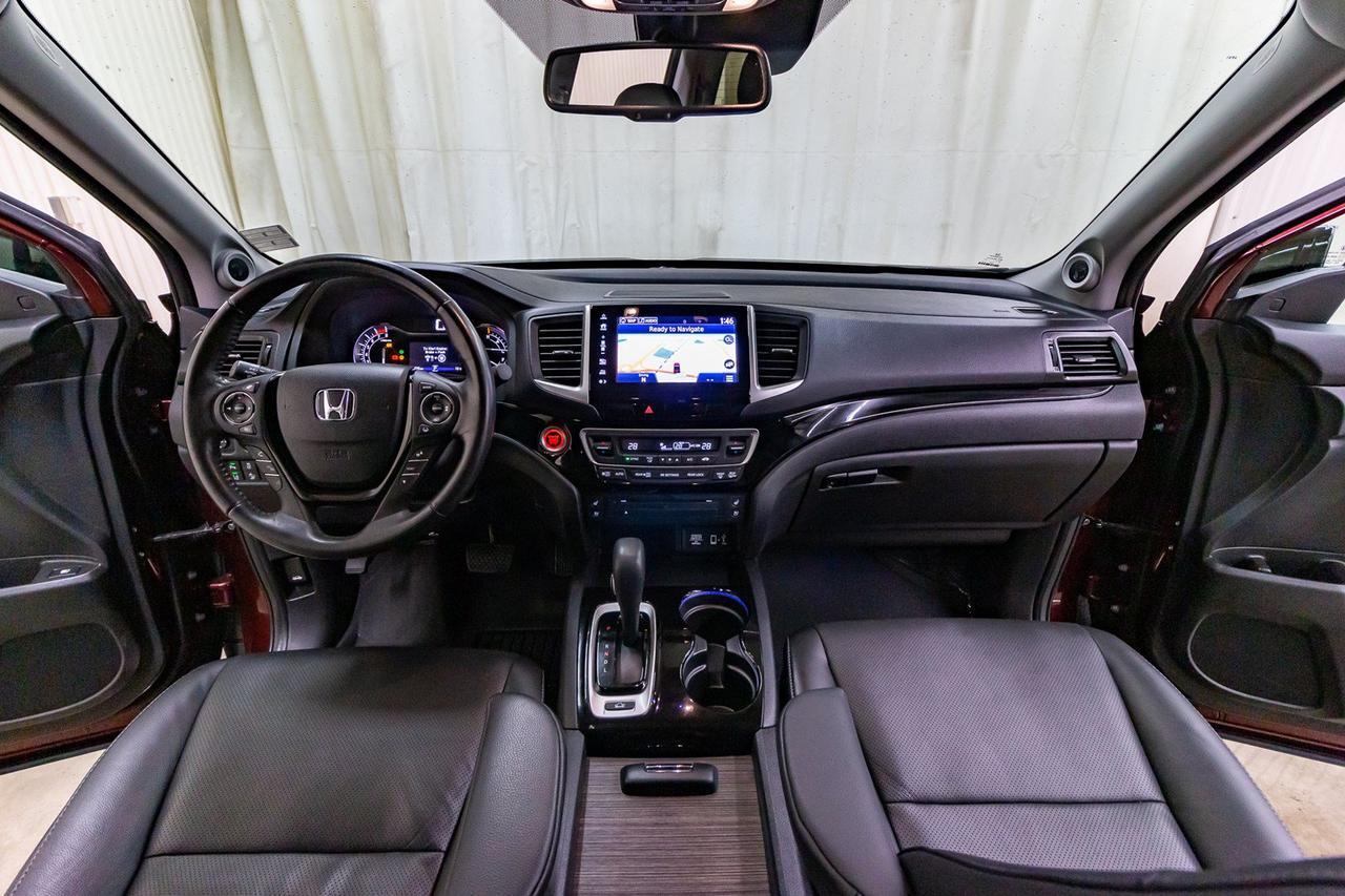 2018 Honda Ridgeline 4x4 Crew Cab Touring Leather Roof Nav Red Deer AB