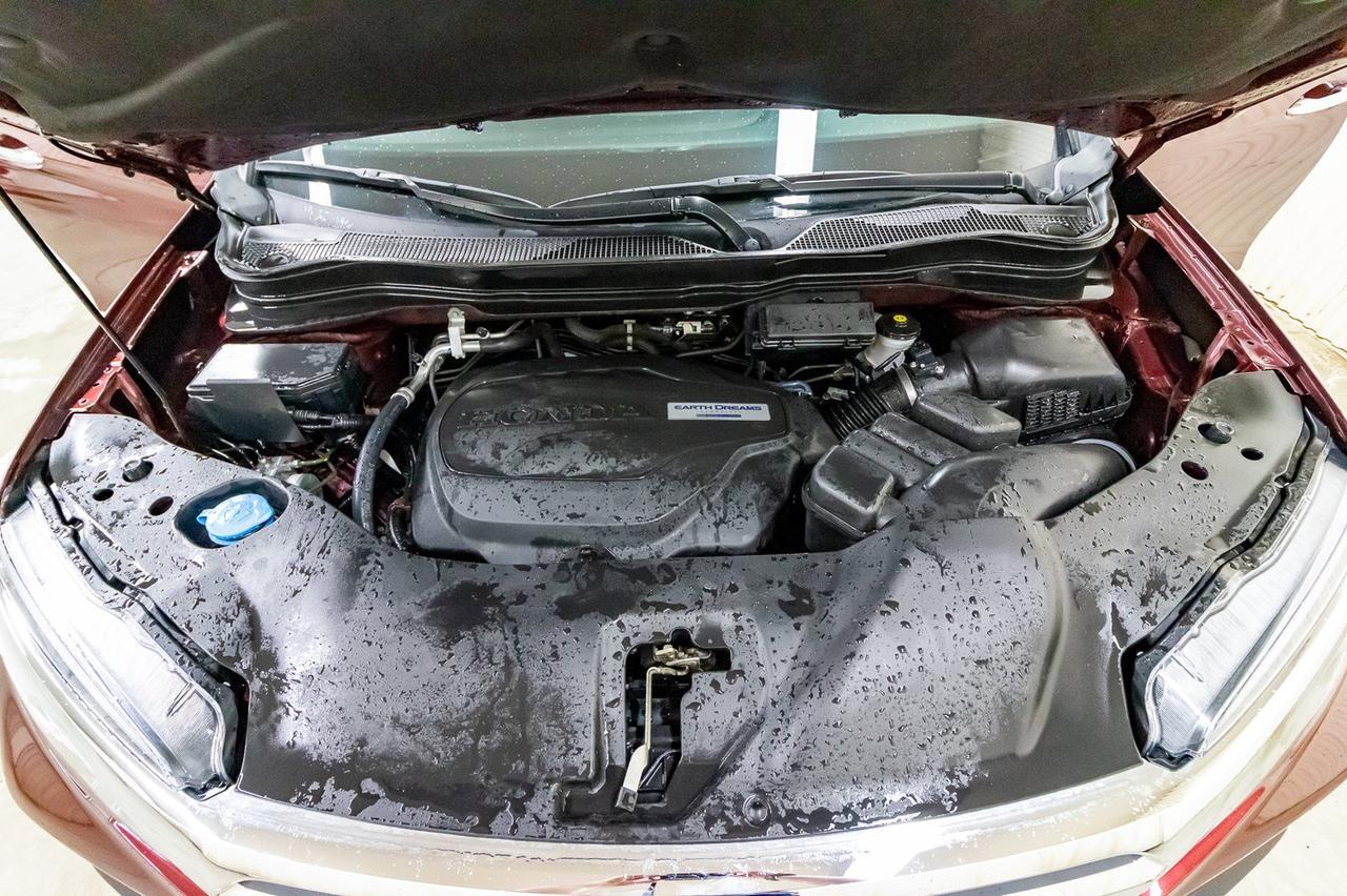 2018 Honda Ridgeline 4x4 Crew Cab Touring Leather Roof Nav Red Deer AB