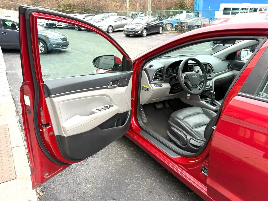 2018 Hyundai Elantra SEL Sedan 4D Cincinnati OH