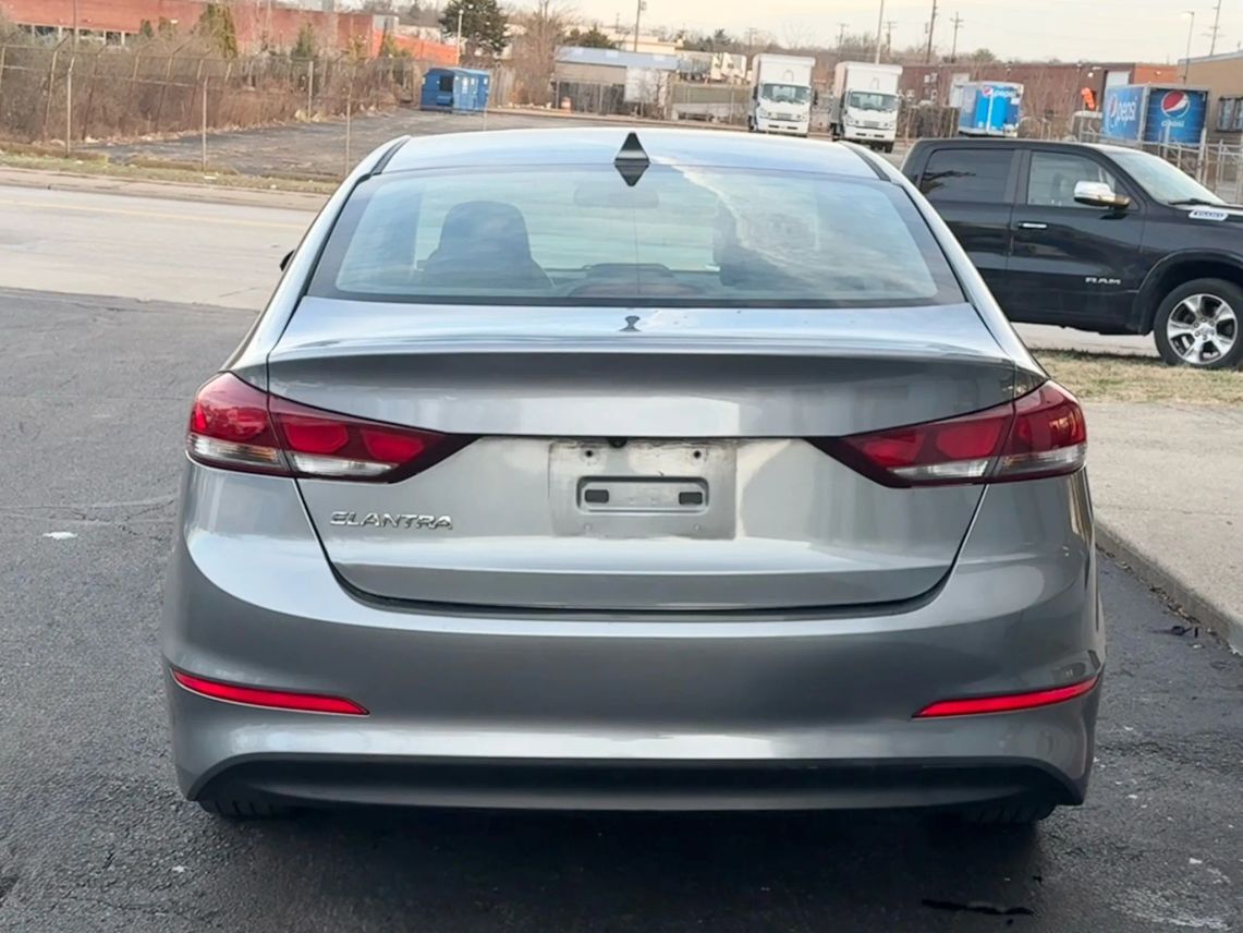 2018 Hyundai Elantra SEL Sedan 4D Cincinnati OH