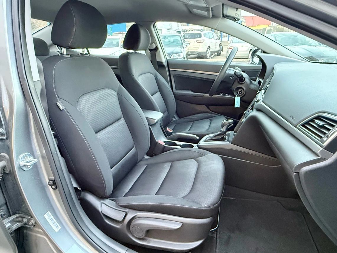 2018 Hyundai Elantra SEL Sedan 4D Cincinnati OH