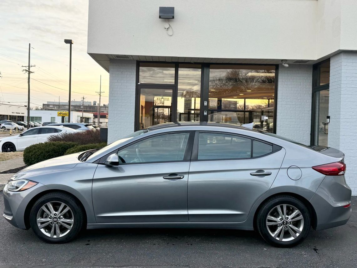 2018 Hyundai Elantra SEL Sedan 4D Cincinnati OH