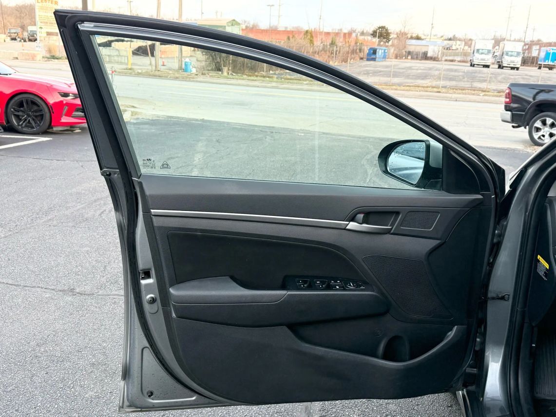 2018 Hyundai Elantra SEL Sedan 4D Cincinnati OH