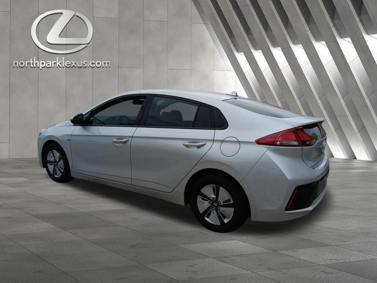 2018 Hyundai Ioniq Hybrid Blue