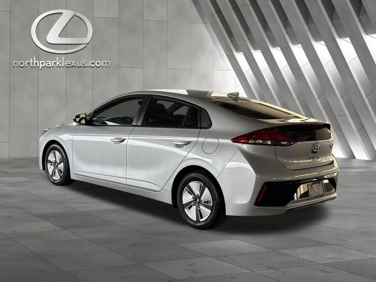 2018 Hyundai Ioniq Hybrid Blue