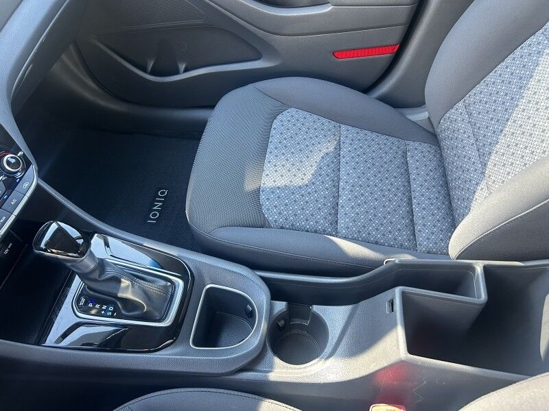 2018 Hyundai Ioniq Hybrid Blue Whitinsville MA