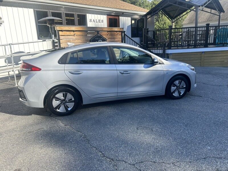 2018 Hyundai Ioniq Hybrid Blue Whitinsville MA